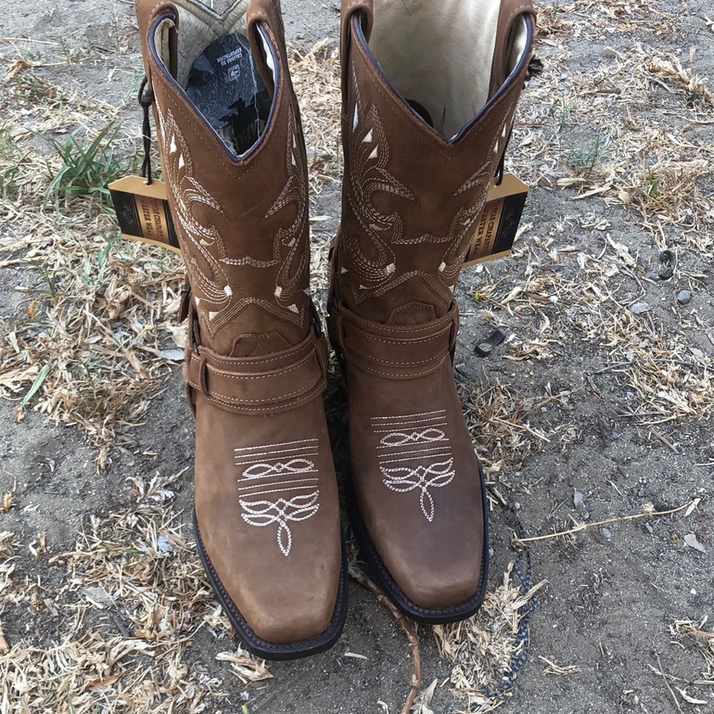 High quality Brown cowboy boots